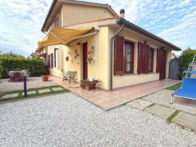 Appartamento in vendita a Cecina 88 mq Rif: 1413586