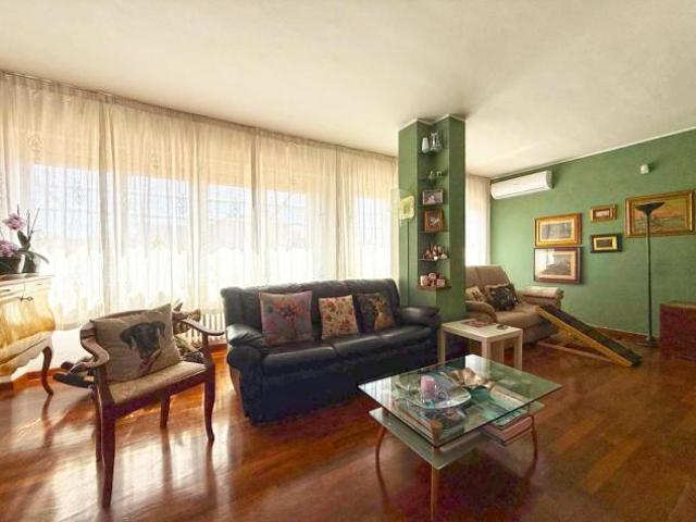 Appartamento in vendita a Cecina 239 mq Rif: 1406234
