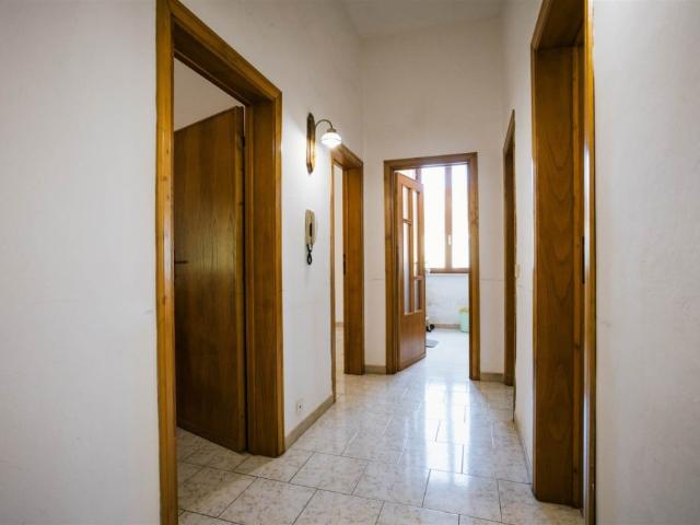 Appartamento in vendita a Cecina