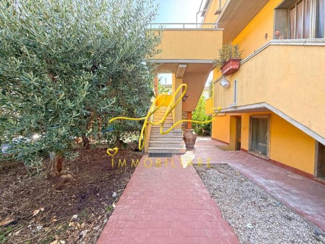 Appartamento in vendita a Cecina via g. Cantini