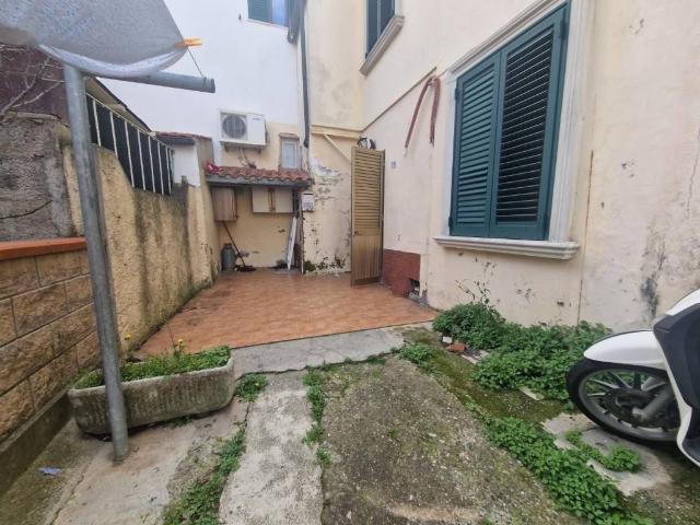 Appartamento in vendita a Cecina LI
