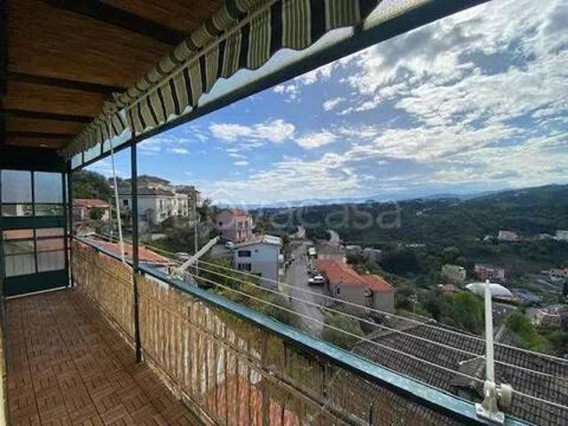 Quadrilocale in vendita a Celle Ligure via Alla Costa