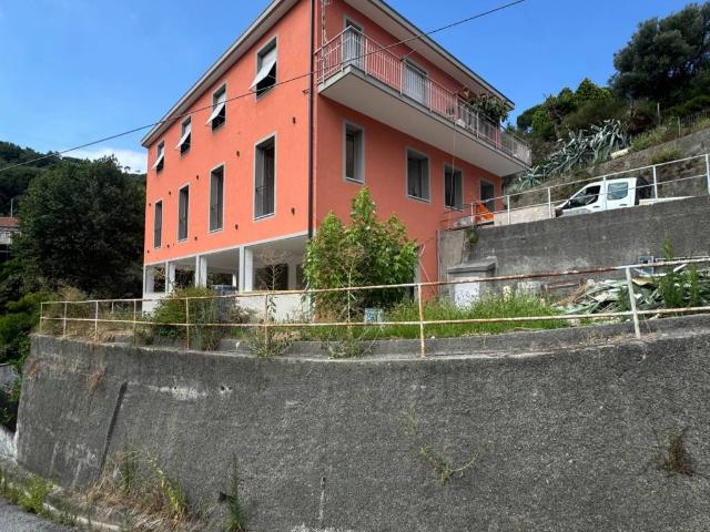 Appartamento in vendita a Celle Ligure SV