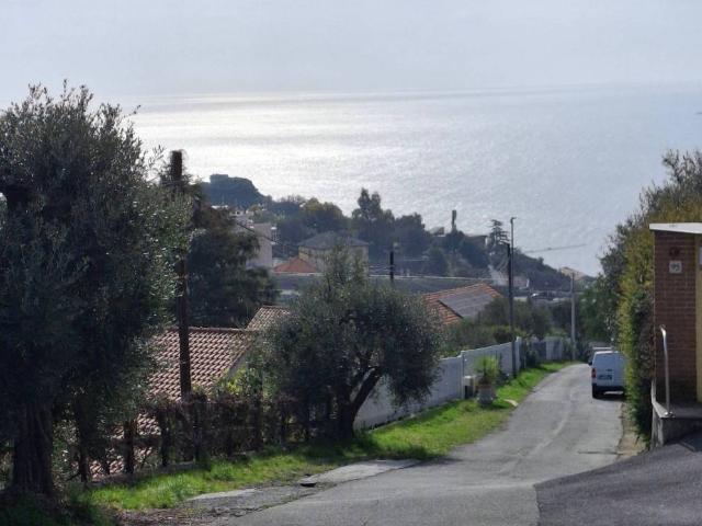 Appartamento in vendita a Celle Ligure SV