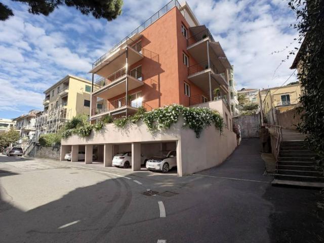 Appartamento in vendita a Celle Ligure SV
