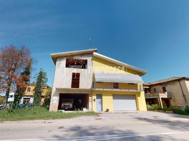 Casa indipendente in vendita a Cento FE