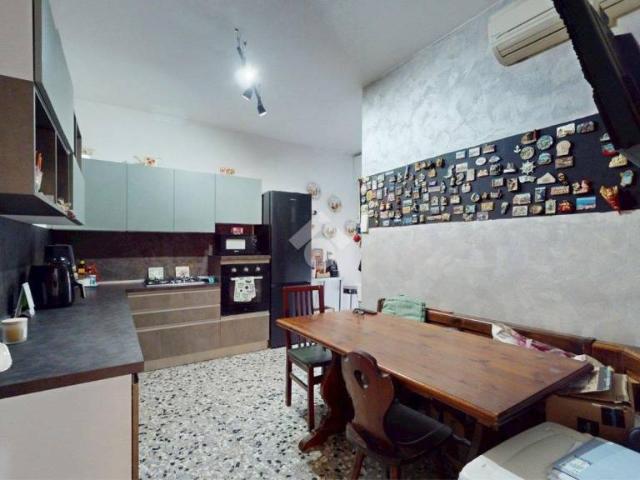 Appartamento in vendita a Cento via Benedetto Gennari, 56