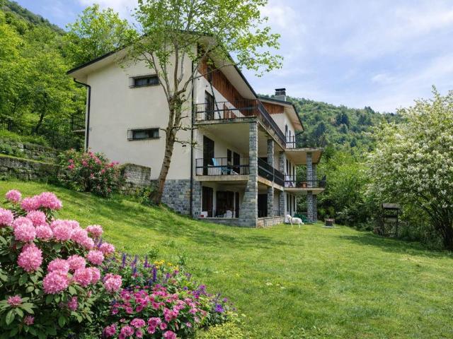 Appartamento in vendita a Centro Valle Intelvi CO