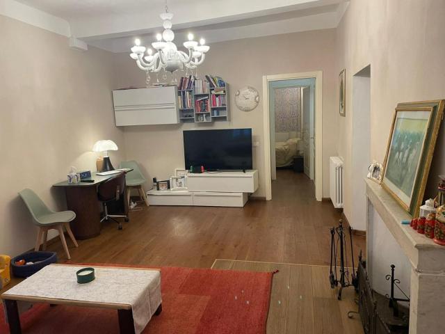 Appartamento in vendita a Centro storico Lucca in Ottimo composto da 4vani