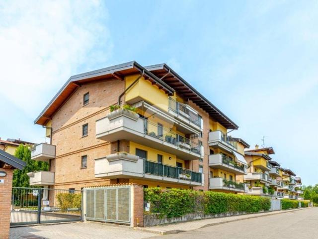 Appartamento in vendita a Cesano Boscone MI