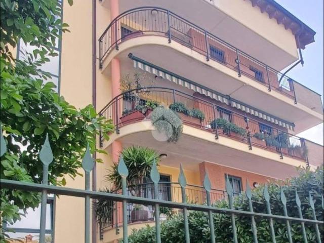 Appartamento in vendita a Cesano Boscone MI