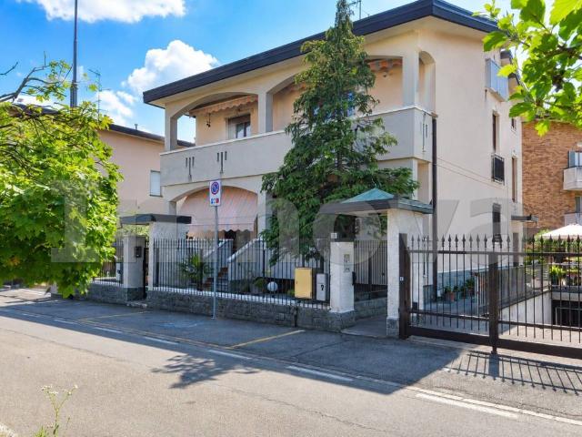 Villa in vendita a Cesano Maderno MB