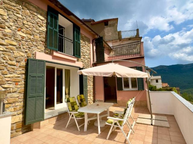 Appartamento in vendita a Cesio IM
