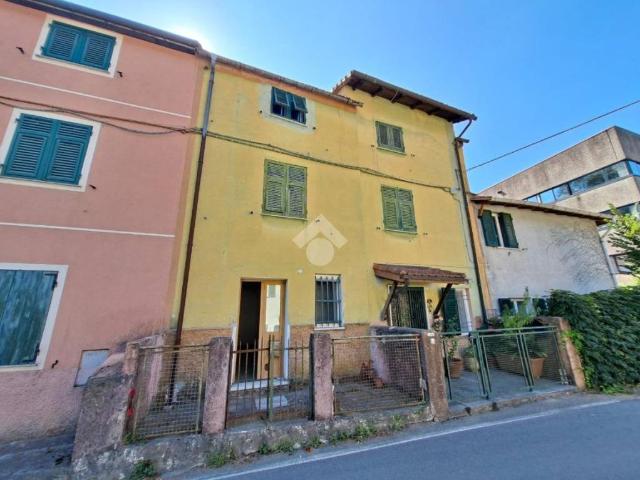 Appartamento in vendita a Ceranesi via Bartolomeo Parodi