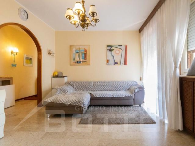 Appartamento in vendita a Cerano via Manzoni n.5