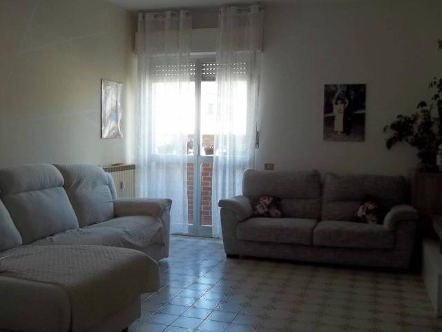 Appartamento in vendita a Cerano NO