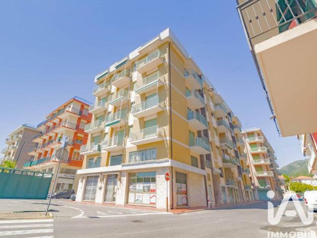 Appartamento in vendita a Ceriale SV