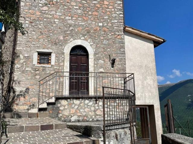 Appartamento in vendita a Cerreto di Spoleto PG