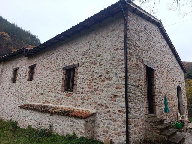 Appartamento in vendita a Cerreto di Spoleto PG