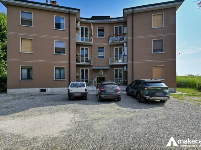 Appartamento in vendita a Cerro al Lambro MI