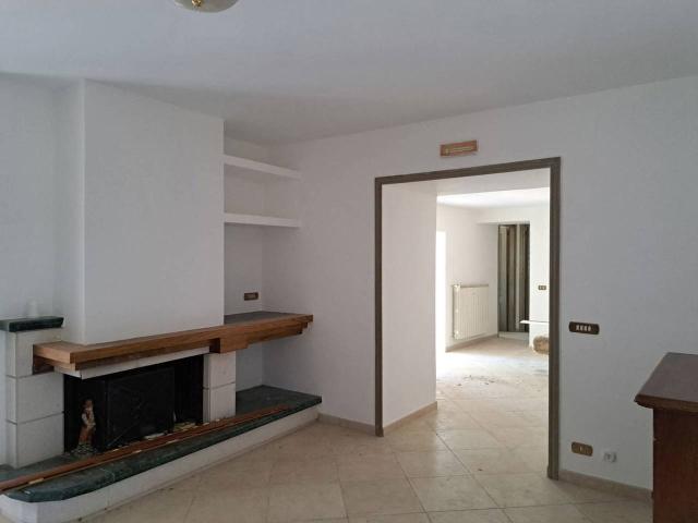 Appartamento in vendita a Cervaro