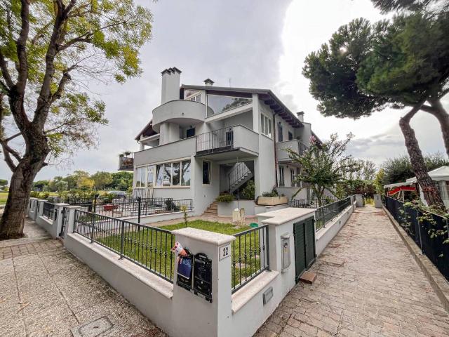 Appartamento in vendita a Cervia via Giovanni Collina, 22