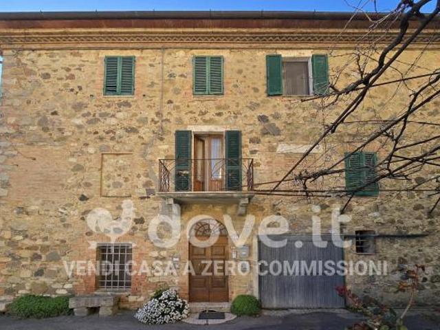Appartamento in vendita a Cetona
