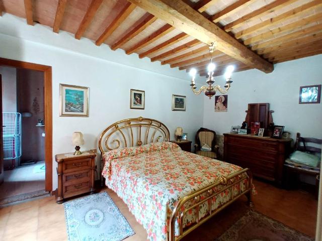 Appartamento in vendita a Cetona SI