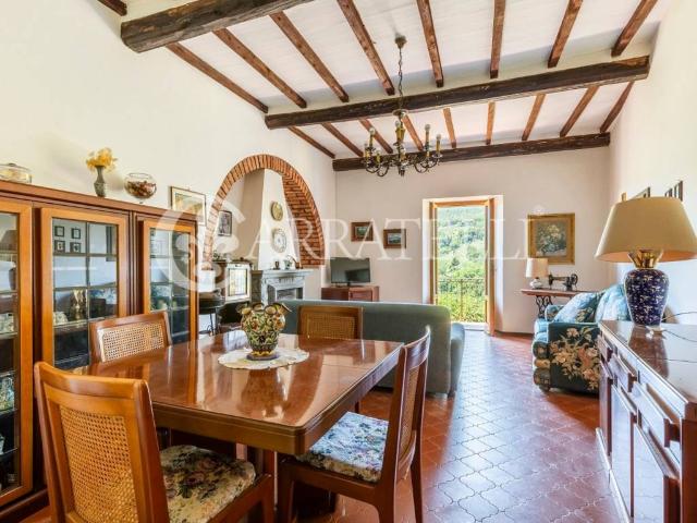 Appartamento in vendita a Cetona SI