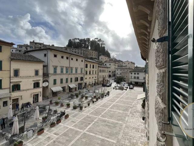 Appartamento in vendita a Cetona SI