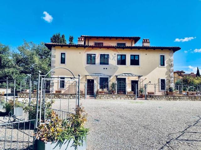Appartamento in vendita a Cetona SI