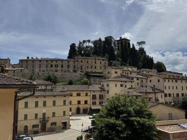 Appartamento in vendita a Cetona SI