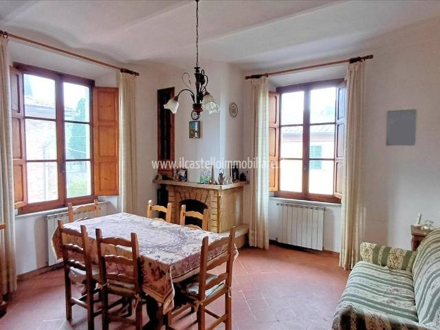 Appartamento in vendita a Cetona SI
