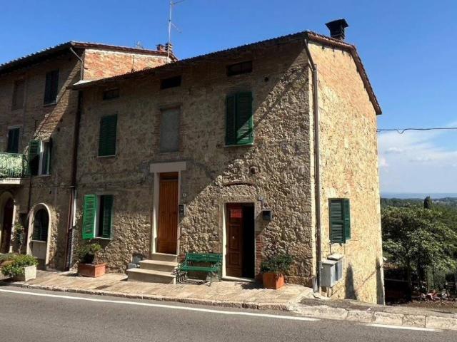 Appartamento in vendita a Cetona SI
