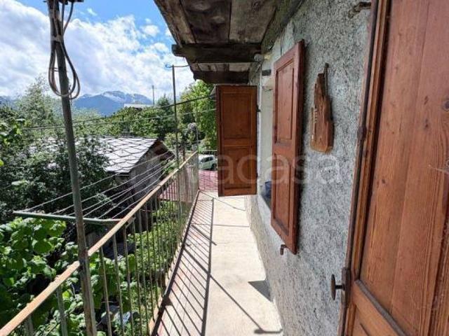 Appartamento in vendita a Challand Saint Anselme