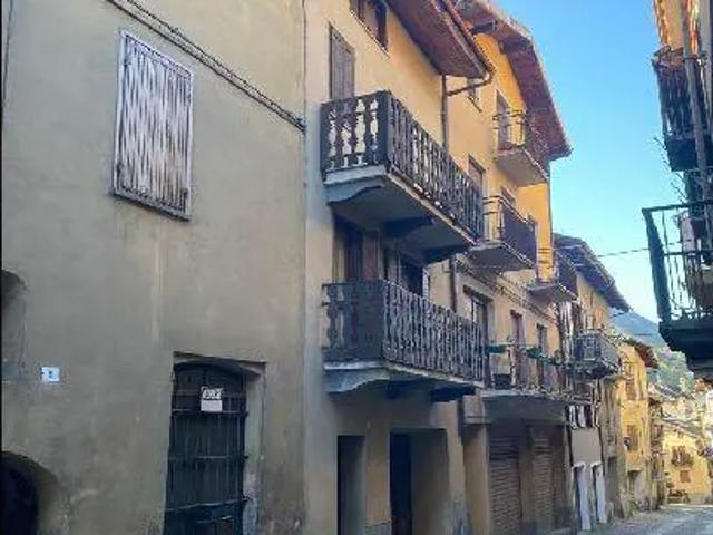 Appartamento in vendita a Chiomonte