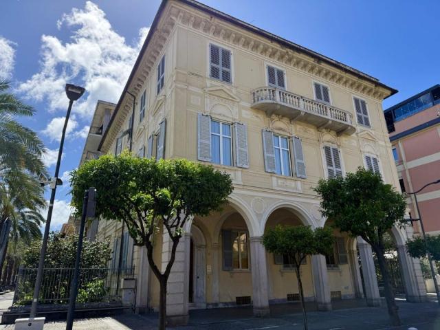 Appartamento in vendita a Chiavari corso millo
