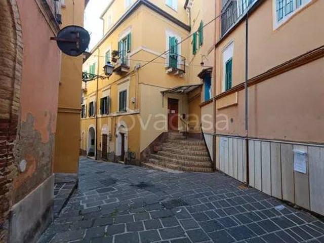 Appartamento in vendita a Chieti via Dei Crociferi, 53