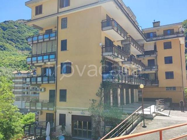 Appartamento in vendita a Chiusano di San Domenico via Giosuè Carducci