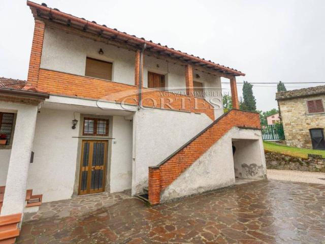 Casa indipendente in vendita a Chiusi della Verna AR