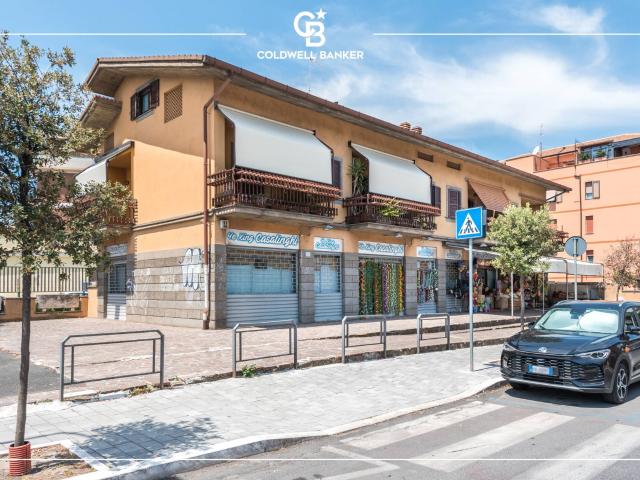 Appartamento in vendita a Ciampino, Centro