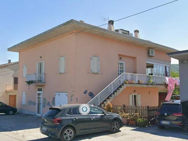 Appartamento in vendita a Cingoli MC