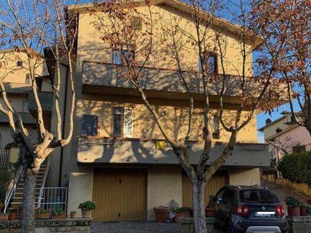 Appartamento in vendita a Cinigiano GR