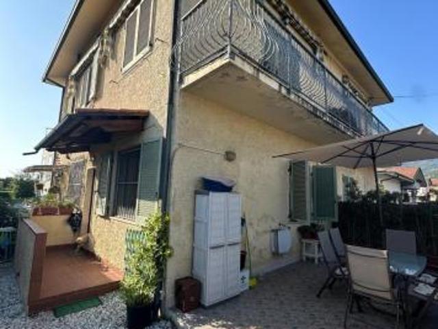 Appartamento in vendita a Cinquale Montignoso 70 mq Rif: 1301234