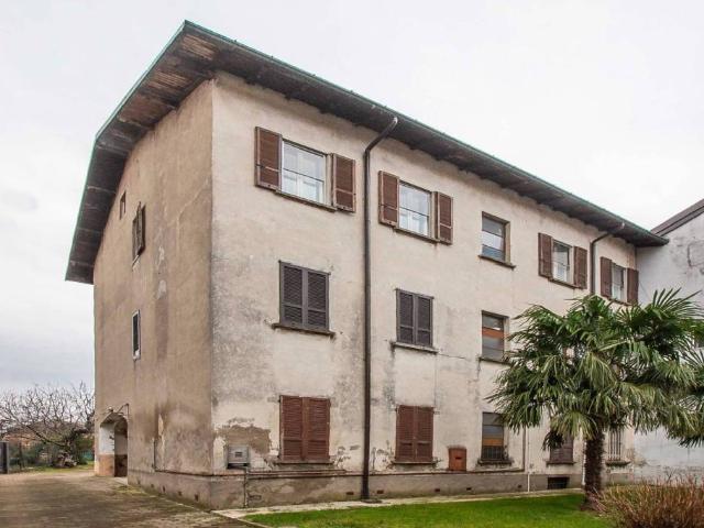 Appartamento in vendita a Cislago VA