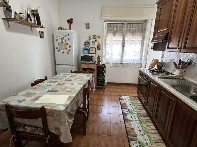 Appartamento in vendita a Cisterna di Latina LT