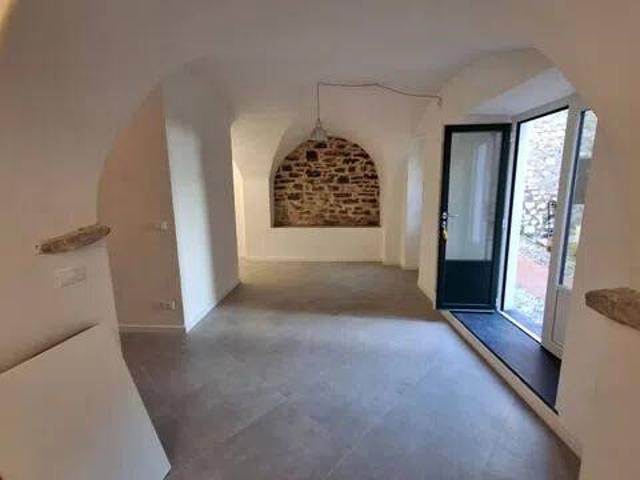 Appartamento in vendita a Cipressa IM