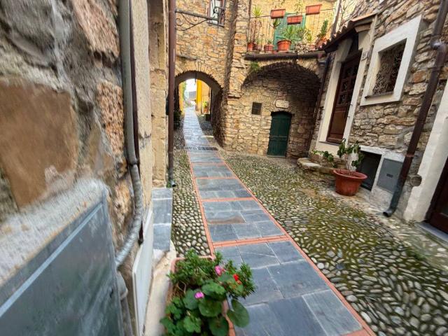 Appartamento in vendita a Cipressa IM