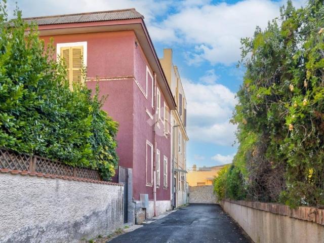 Appartamento in vendita a Civitavecchia RM
