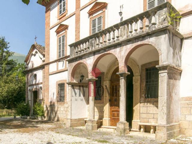 Appartamento in vendita a Civitella del Tronto TE